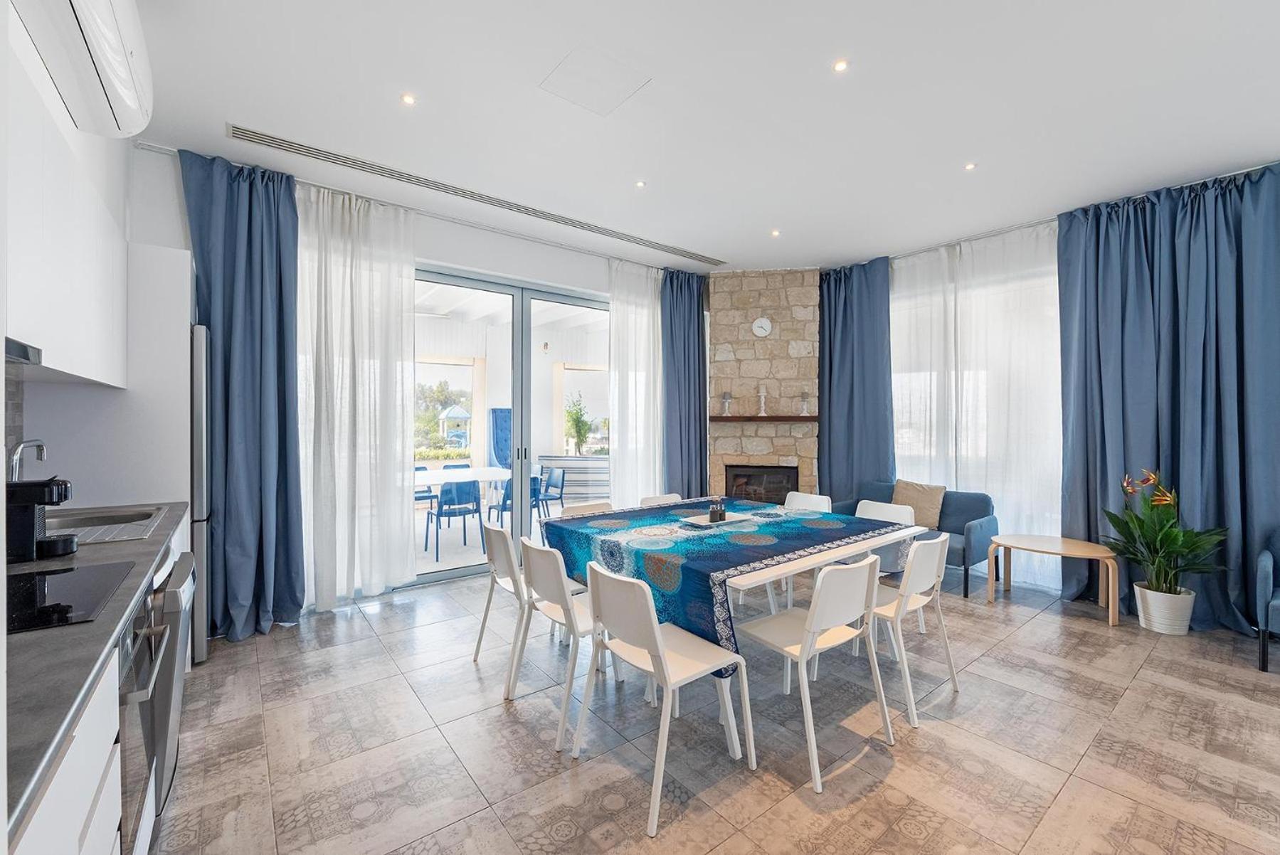 Blue Diamond Beach Villas Pafos Dış mekan fotoğraf